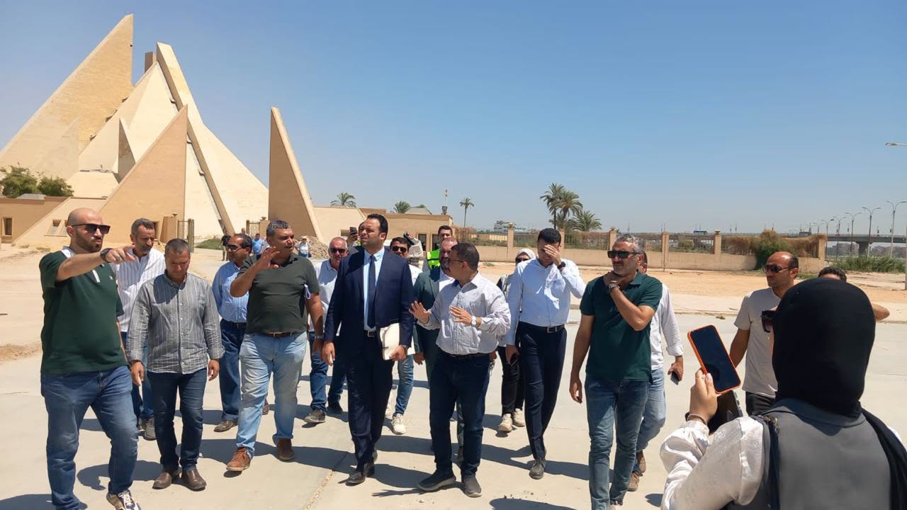 لجنة قطاع الاثار تزور المنيا لجنة قطاع الاثار تزور المنيا